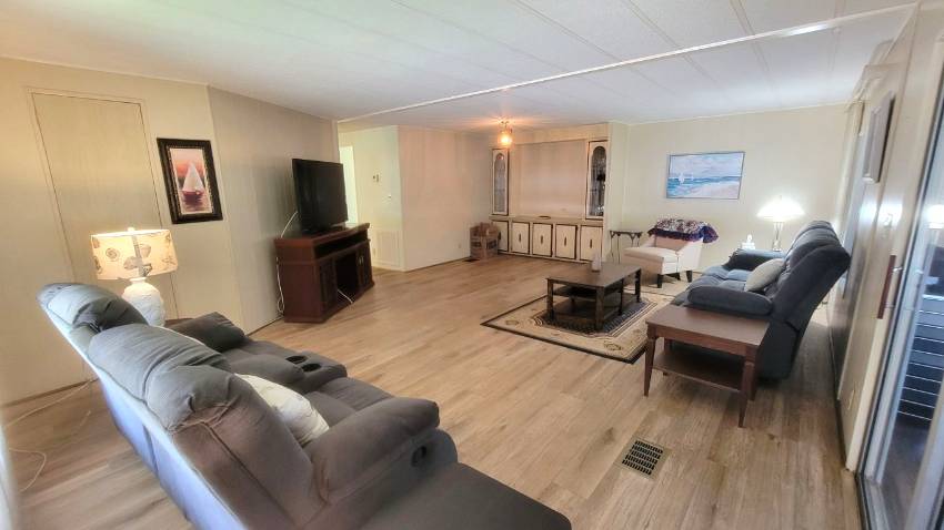 181 Juniper Dr. West a Dundee, FL Mobile or Manufactured Home for Sale